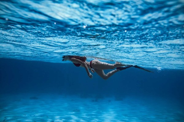 Où pratiquer le snorkeling dans les récifs coralliens de la Grande Barrière de Corail ?